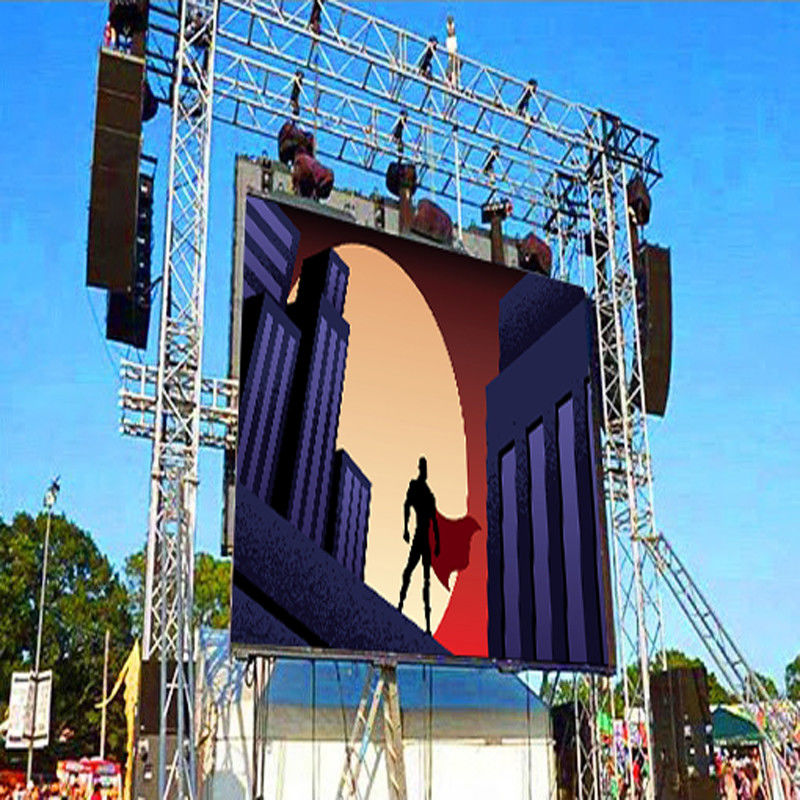Location d' écrans LED multicolores extérieurs pour événements.